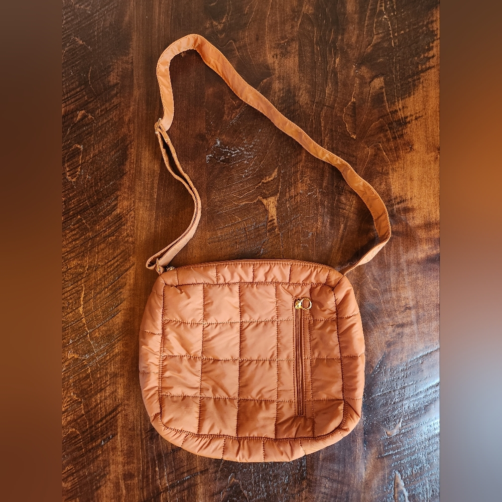 Rad Rev Cloud Messenger Bag